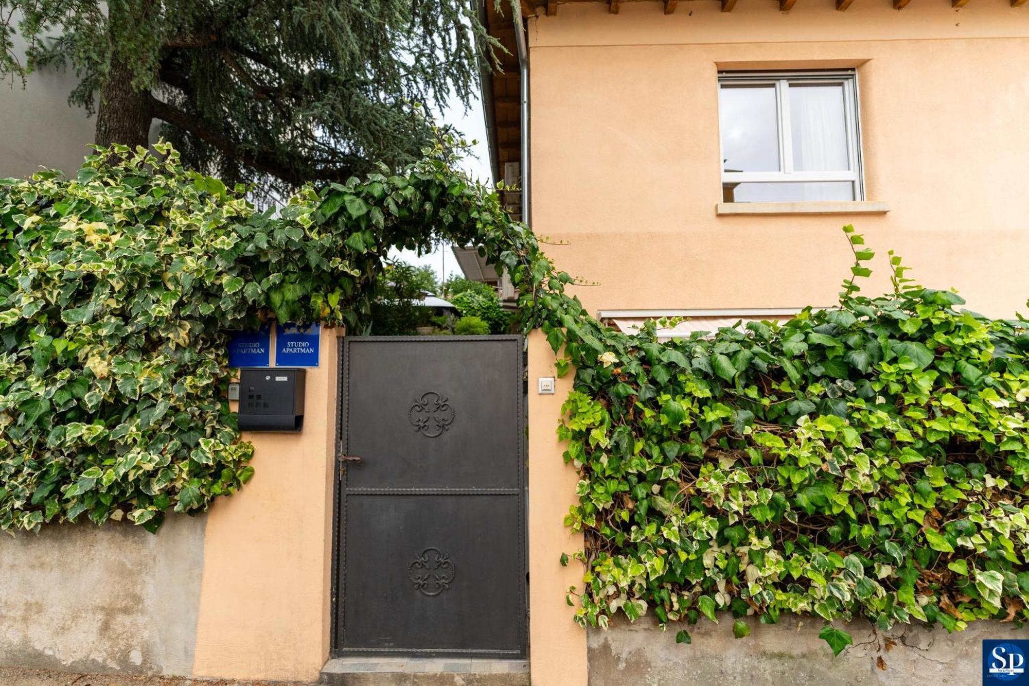 Colosseum Garden studio apartments Pola Esterno foto